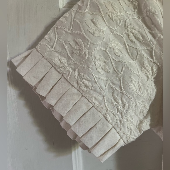 AUTHENTIC VINTAGE 1960s Embroidered Dress - Picture 2 of 9